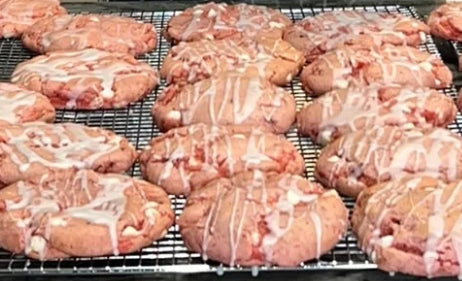 Strawberry Crunch Cookies